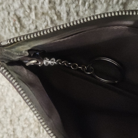 Dooney & Bourke wristlet - Picture 2 of 4